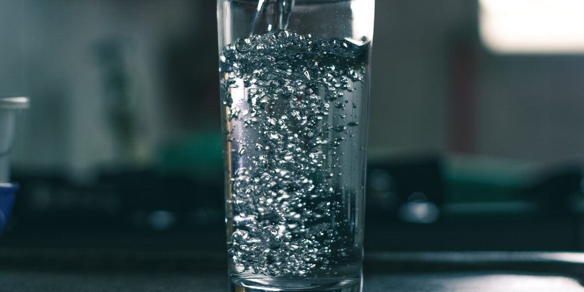 Faire_de_l_eau_hydrogénée_chez_soi_:_une_démarche_éco_responsable